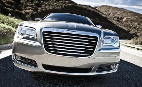 2011-chrysler-300c-photo-393697-s-1280x782.jpg