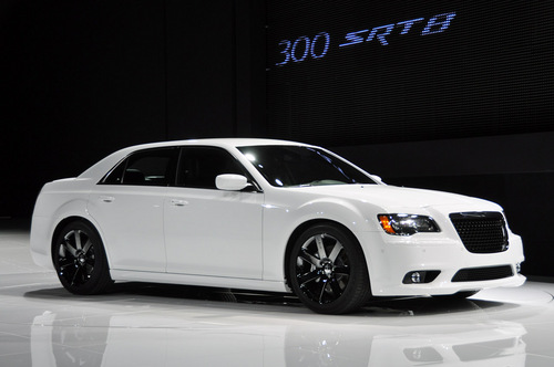 Chrysler300SRT8-6_4.jpg