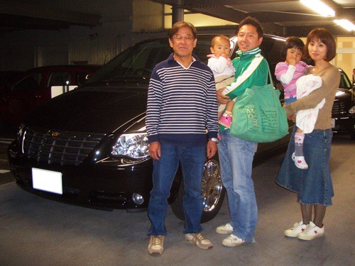 http://www.chukyo-chrysler.co.jp/chrysler/ex/up_img/20080520Grand_Vo001.jpg