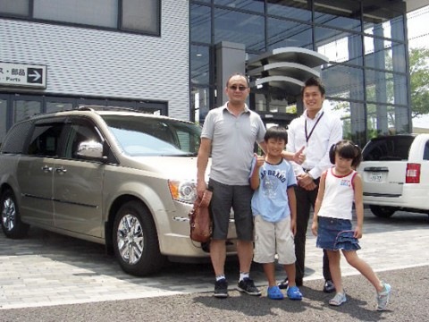 http://www.chukyo-chrysler.co.jp/chrysler/ex/up_img/20080805Grand_Vo001.jpg