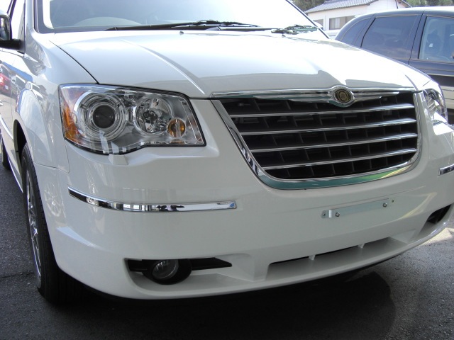 http://www.chukyo-chrysler.co.jp/chrysler/ex/up_img/20081219Grandf-car002.jpg