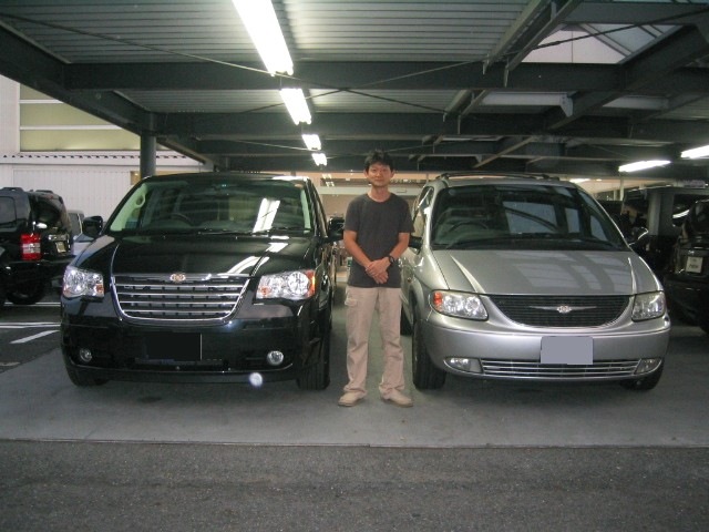 http://www.chukyo-chrysler.co.jp/chrysler/ex/up_img/20090821Grand_Vo001.jpg