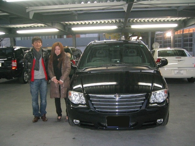 http://www.chukyo-chrysler.co.jp/chrysler/ex/up_img/20091203Grand_Vo001.jpg