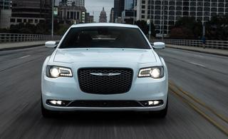 2015-chrysler-300s-photo-654457-s-986x603.jpg