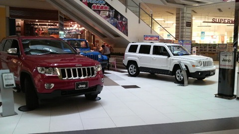 http://www.chukyo-chrysler.co.jp/up_img/20110620nagoyahigasi-pic008.jpg